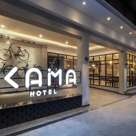 Kama Hotel Medan Exterior foto